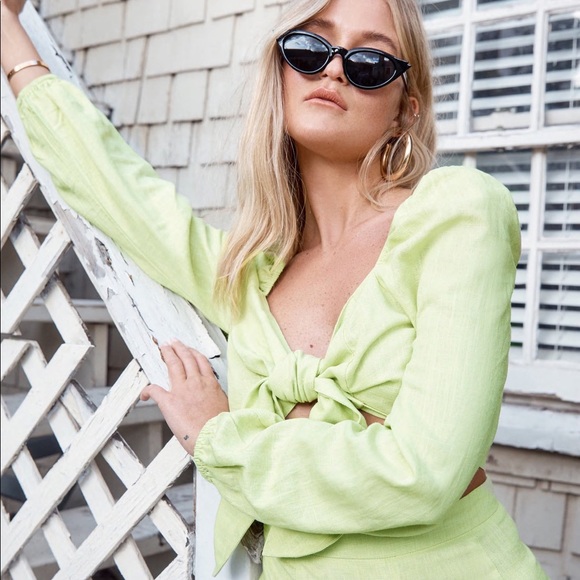 Nasty Gal Heads You Linen Tie Crop Top - Picture 1 of 9